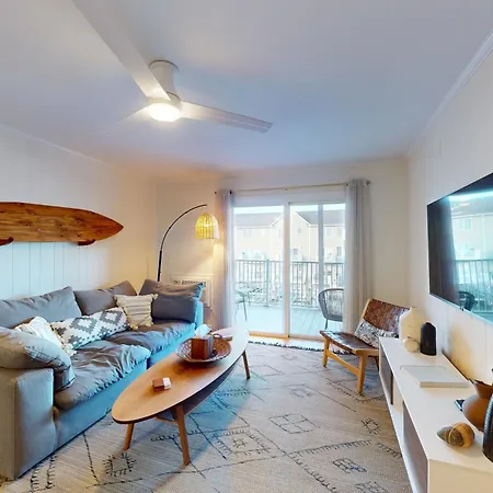 Sea Breeze 202 Apartment